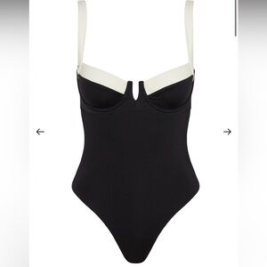 Monday swimwear clovelly one piece size VV